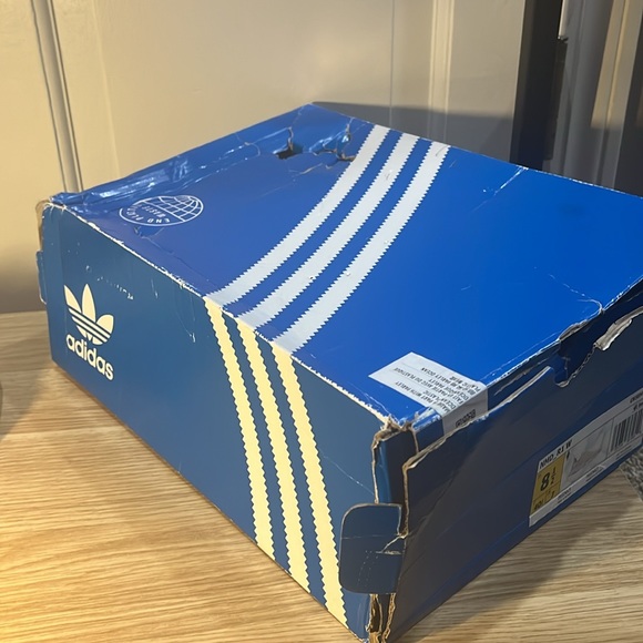 NWT & Box!!! Women’s Adidas White, Lavender,  Purple Sneakers  Size 8.5 - Picture 8 of 10